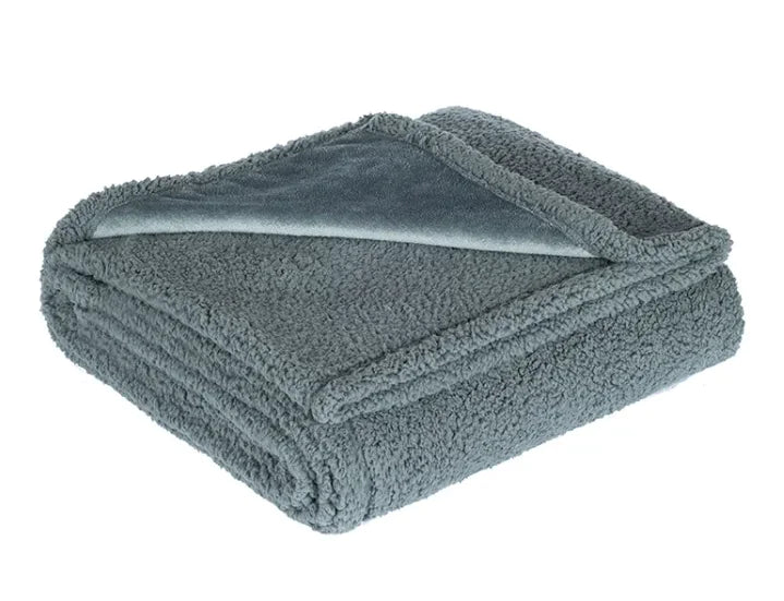 Water-proof Flannel Comfortable Velvet Blanket